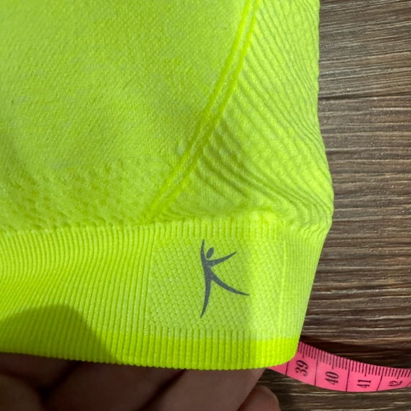 NWT Danskin Sports Bra- has padding - Picture 4 of 5